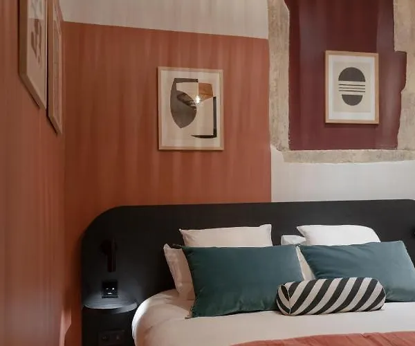 Mihotel Saint Jean 호텔 *